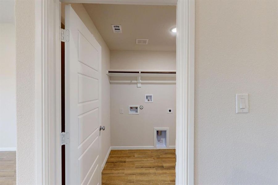 Image 34 of a home in Sanderos. Image 34 of a home in Sanderos.