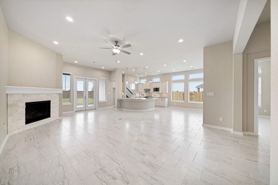 Spacious, unfurnished interior of a new home in The Highlands, Porter (Image 9). Spacious, unfurnished interior of a new home in The Highlands, Porter (Image 9).
