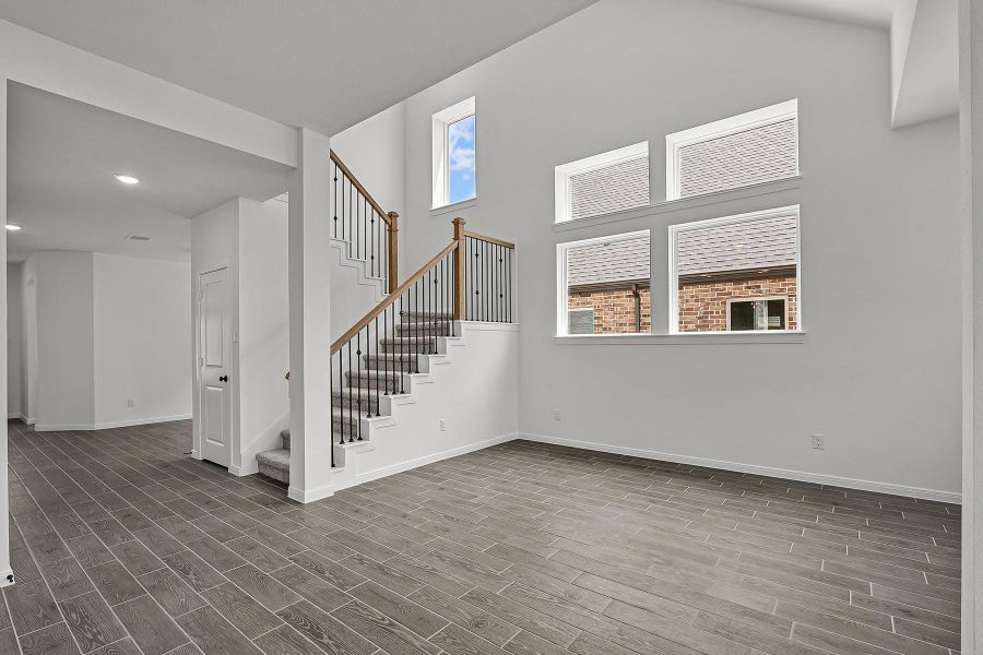 Photo does not represent actual home options and selection. Ask Sales consultant for specific selections.