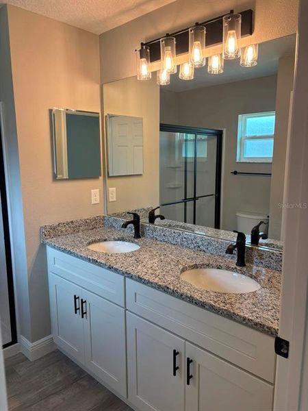 Furnished interior view inside a new home in , Dunnellon (Image 10).