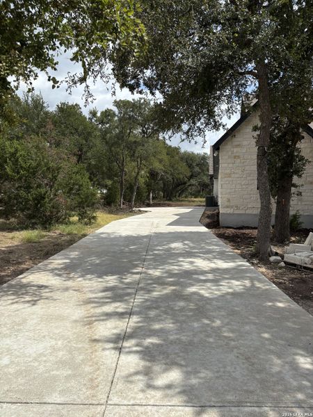 Natural landscape and outdoor views near in New Braunfels (Image 27). Natural landscape and outdoor views near in New Braunfels (Image 27).