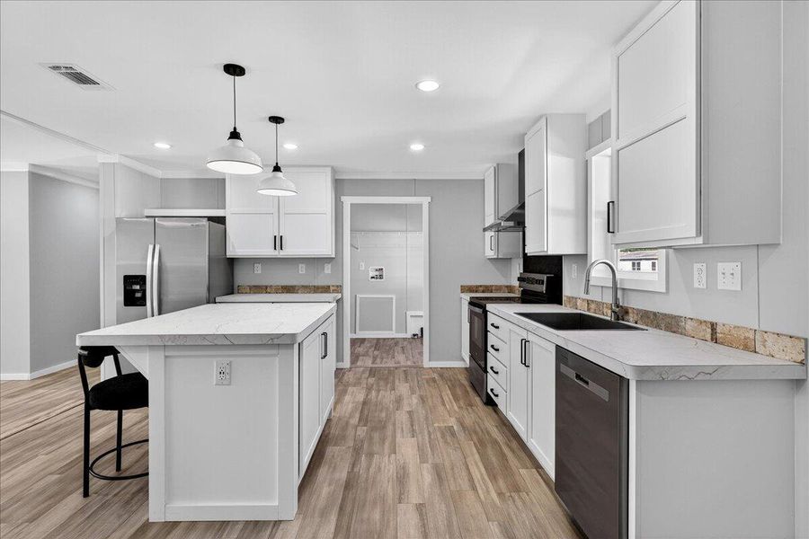 18-Kitchen 18-Kitchen