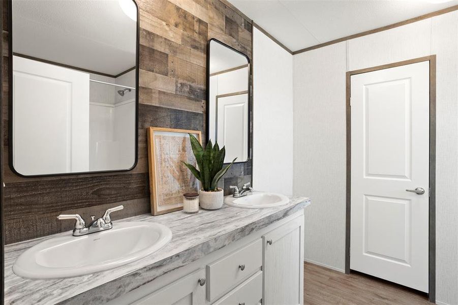 Furnished interior view inside a new home in , Alvarado (Image 24).