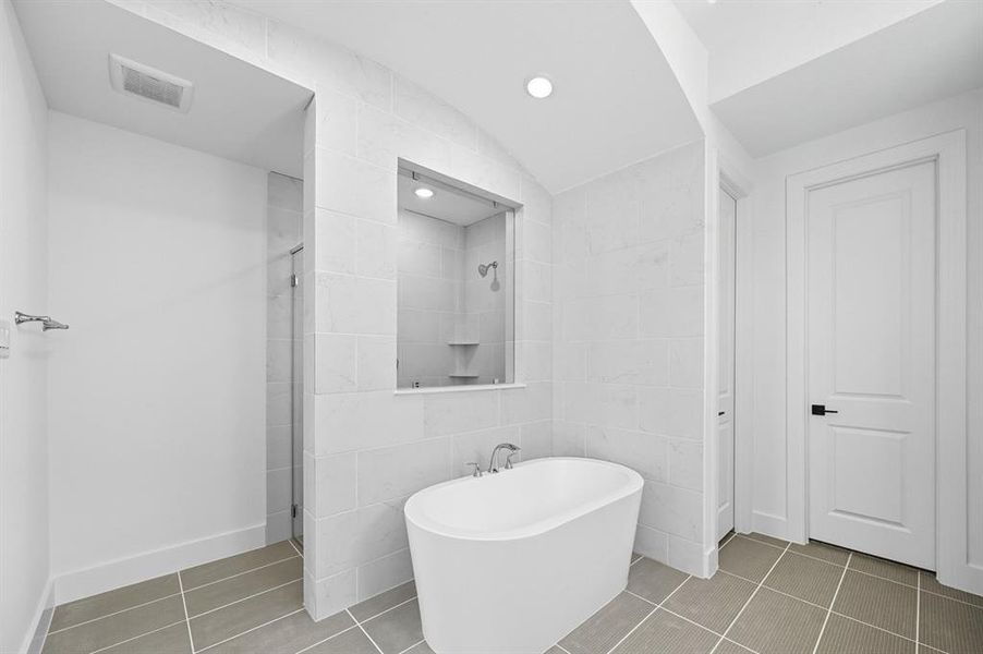 Furnished interior view inside a new home in Sonoma Verde: 70ft. lots, McLendon-Chisholm (Image 10). Furnished interior view inside a new home in Sonoma Verde: 70ft. lots, McLendon-Chisholm (Image 10).