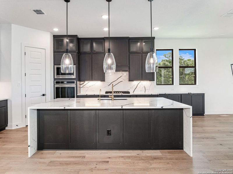 Furnished interior view inside a new home in Verandas at the Rim, San Antonio (Image 10).