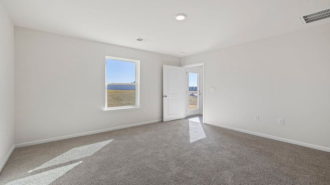 Spacious, unfurnished interior of a new home in Harper Ridge, Roebuck (Image 34).