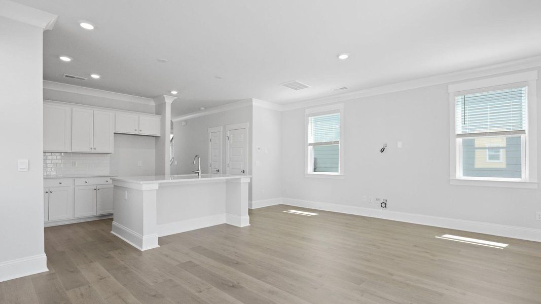 Spacious, unfurnished interior of a new home in , Summerville (Image 3).