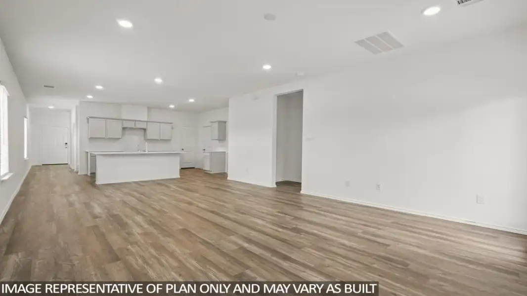 Spacious, unfurnished interior of a new home in Indian Springs, Crosby (Image 9).