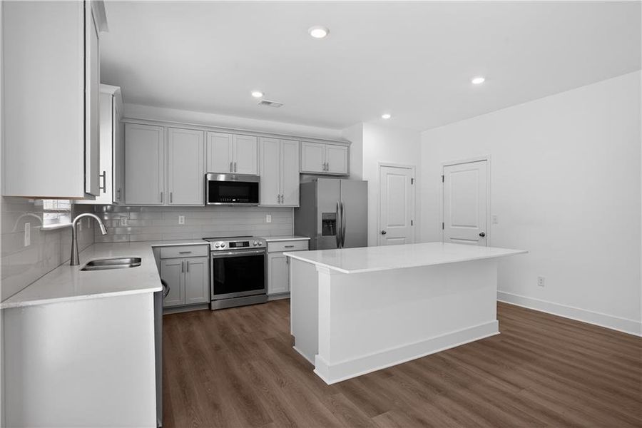 Furnished interior view inside a new home in Shadow Creek, Jackson (Image 5).