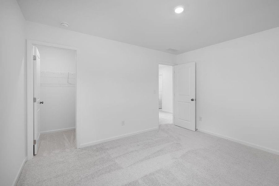 Spacious, unfurnished interior of a new home in Windance Lake, Loganville (Image 16). Spacious, unfurnished interior of a new home in Windance Lake, Loganville (Image 16).