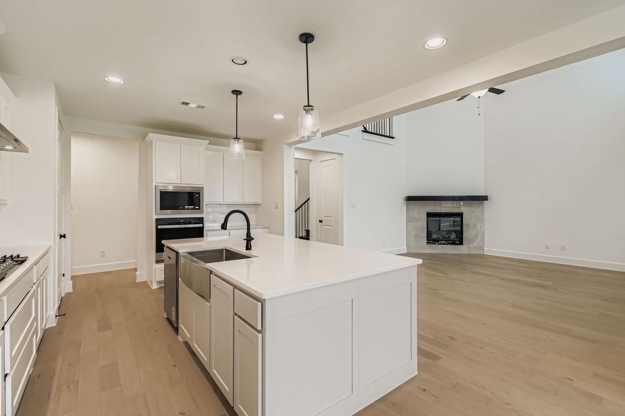 150 Longhorn - Kitchen