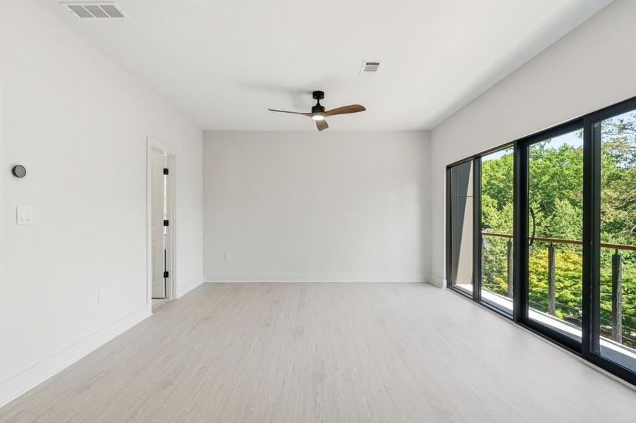 Spacious, unfurnished interior of a new home in , Decatur (Image 41).
