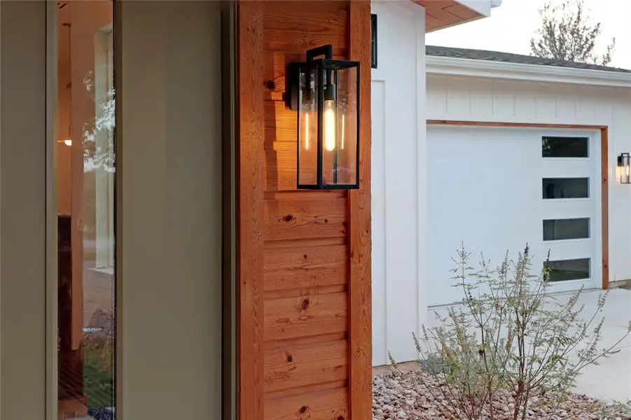 Exterior details and patio area of a home in , Paradise (Image 21).