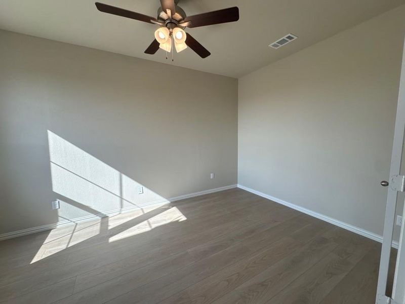Spacious, unfurnished interior of a new home in Fairview Meadows, New Fairview (Image 7).