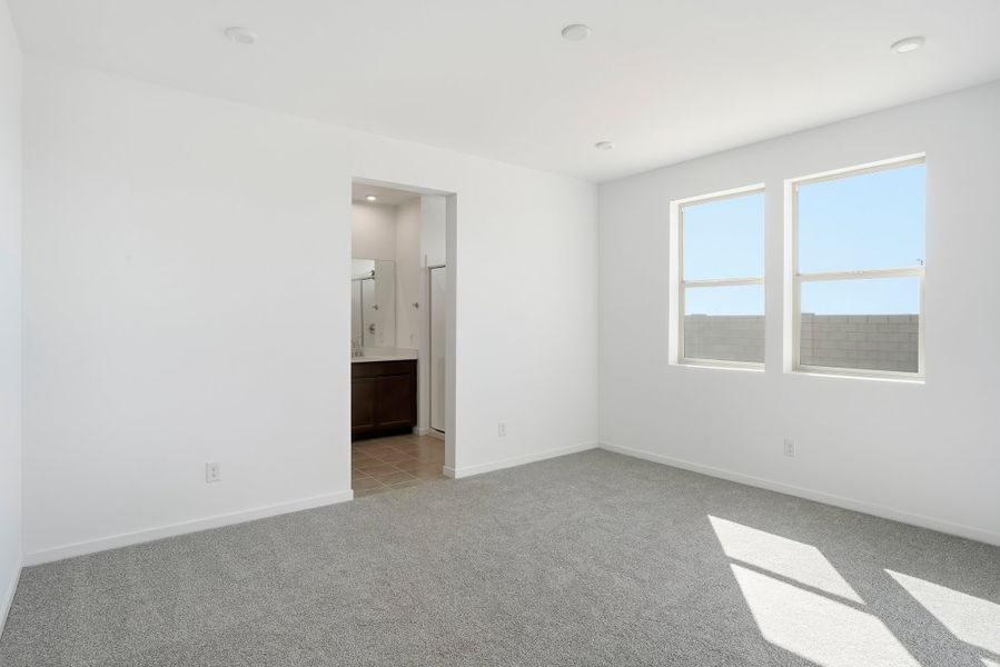 Spacious, unfurnished interior of a new home in Montana Vista - Highland, Buckeye (Image 25).