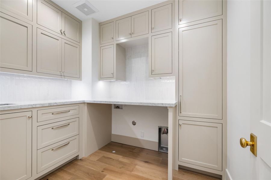 Furnished interior view inside a new home in , Houston (Image 14).