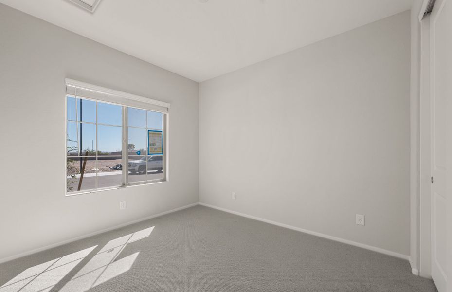 Spacious, unfurnished interior of a new home in Parkside at Anthem at Merrill Ranch, Florence (Image 28).