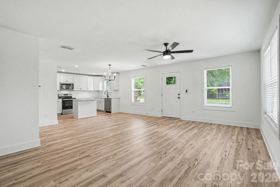 Spacious, unfurnished interior of a new home in , Gastonia (Image 12).