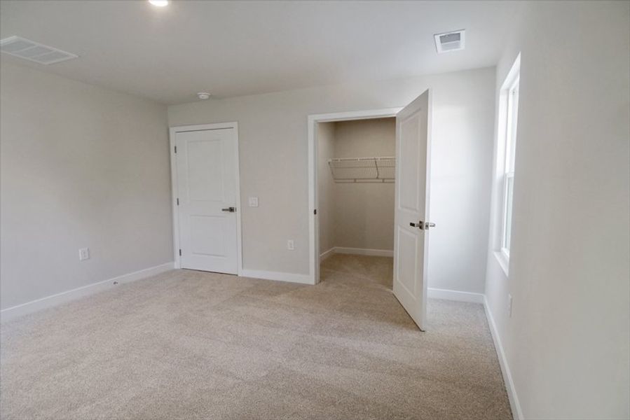 Spacious, unfurnished interior of a new home in Waverly Springs, Woodruff (Image 18). Spacious, unfurnished interior of a new home in Waverly Springs, Woodruff (Image 18).