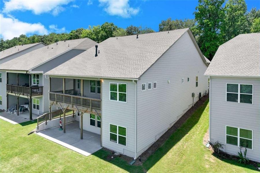 Exterior details and patio area of a home in , Gainesville (Image 24).