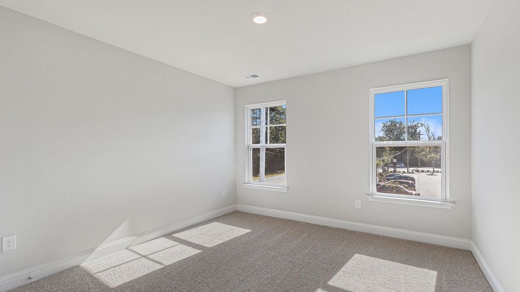 Spacious, unfurnished interior of a new home in Eden Springs, Longs (Image 16).