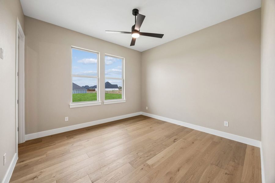 Spacious, unfurnished interior of a new home in Mustang Lakes, Celina (Image 47).