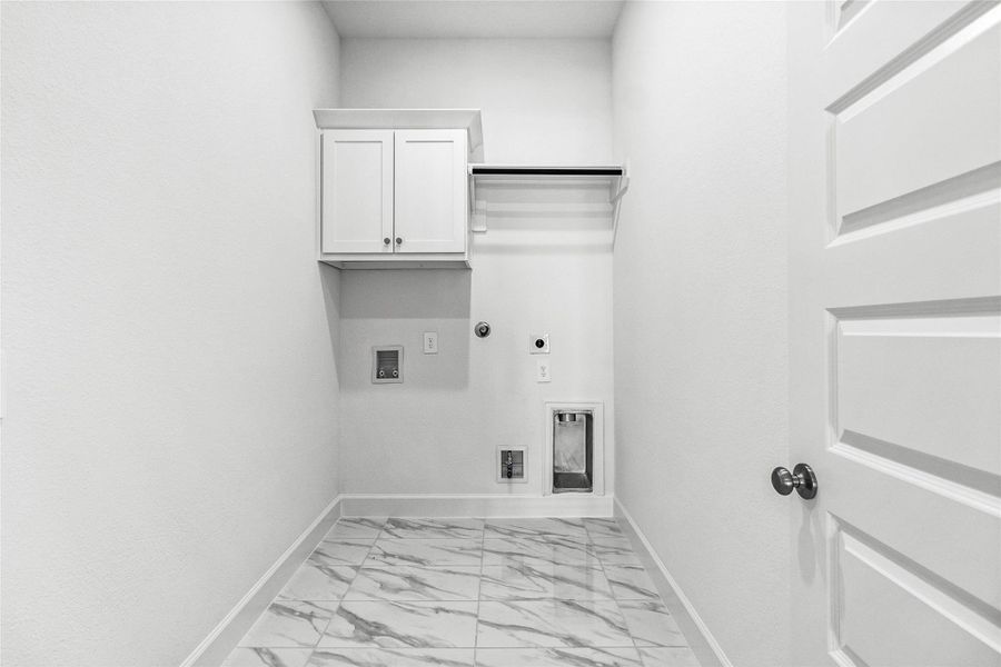 Spacious, unfurnished interior of a new home in Audubon Park 70', Magnolia (Image 25).