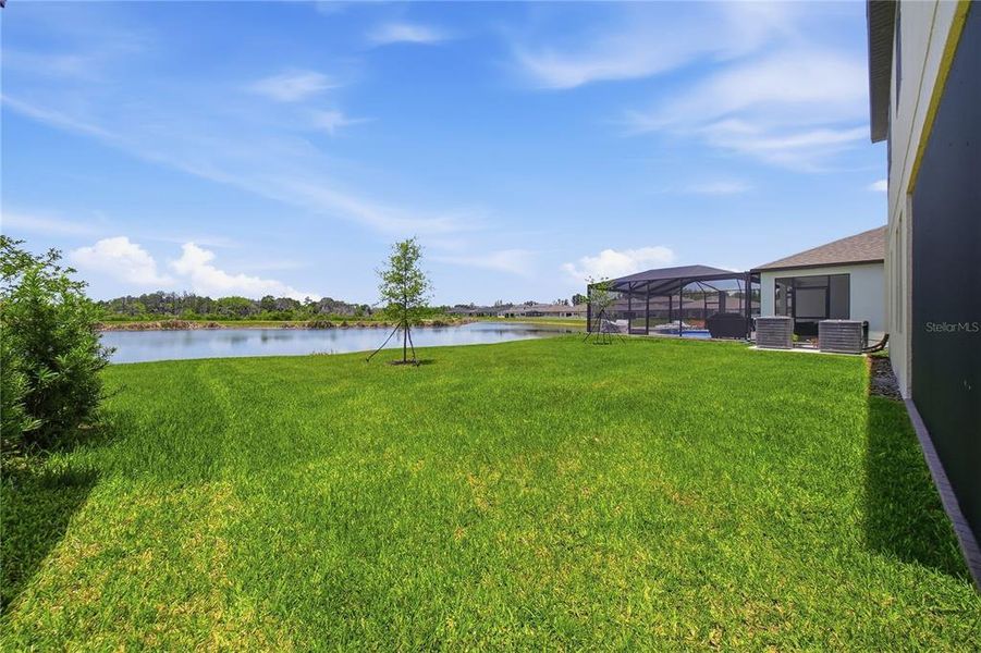 Exterior details and patio area of a home in Connerton, Land O' Lakes (Image 33).