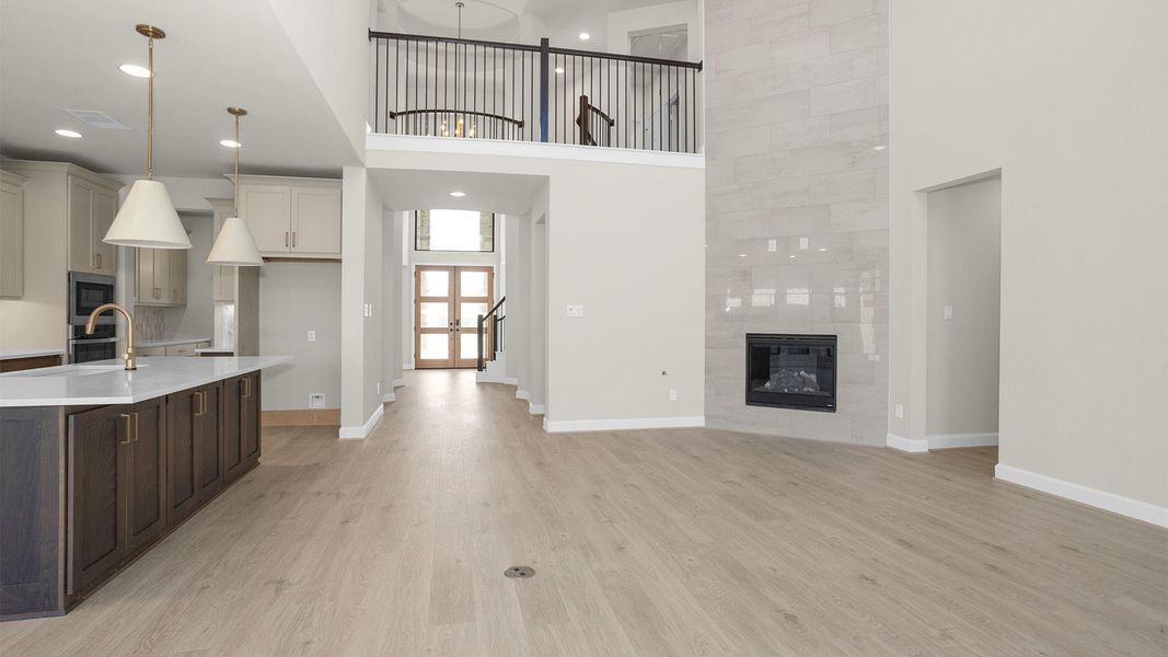 Spacious, unfurnished interior of a new home in Grange, Katy (Image 17).