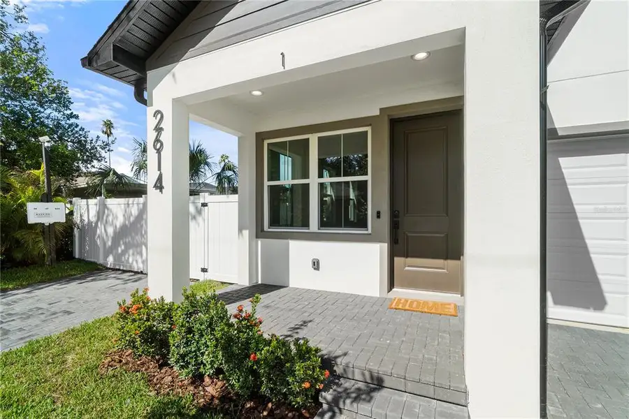 Exterior details and patio area of a home in , Tampa (Image 3).