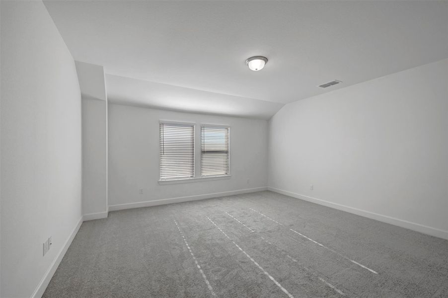 Spacious, unfurnished interior of a new home in Indigo 50’ Homesites, Richmond (Image 14).