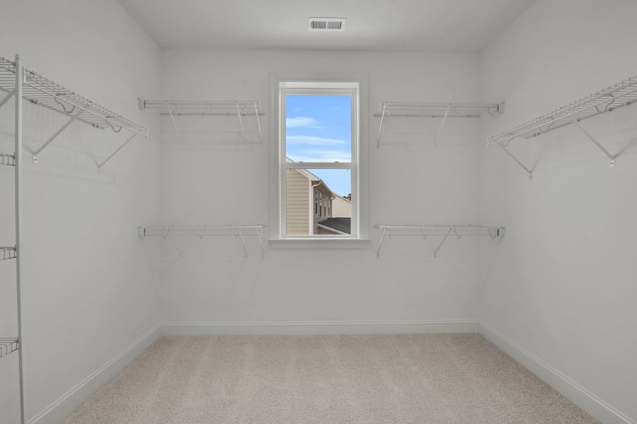 Representative unfurnished interior of a home built from the The Hampton by RobuckHomes in Windwater, Hampstead (Image 22).
