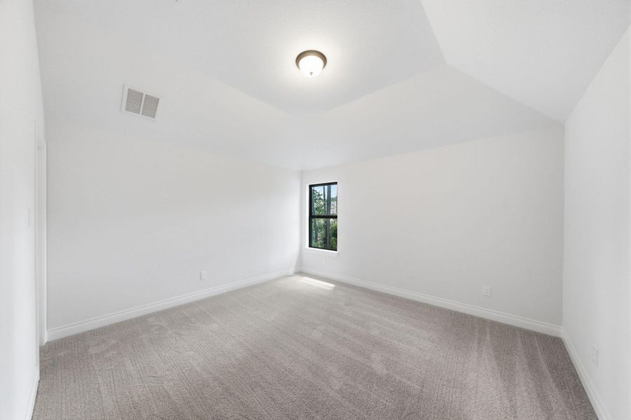 Spacious, unfurnished interior of a new home in Artavia 70′, Conroe (Image 22).