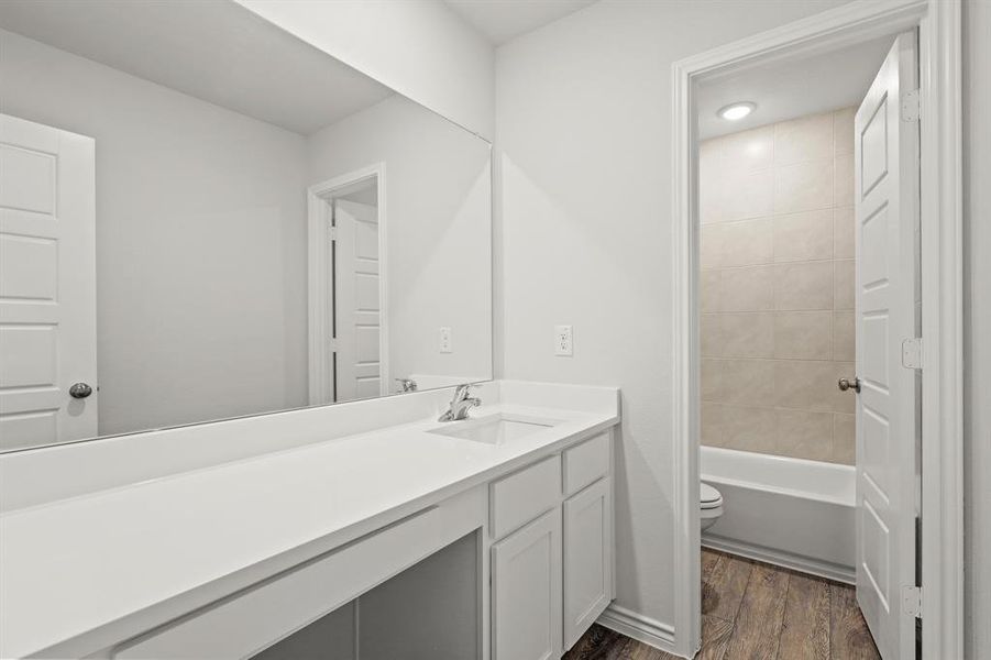 Furnished interior view inside a new home in Rocky Creek Crossing, Fort Worth (Image 6).