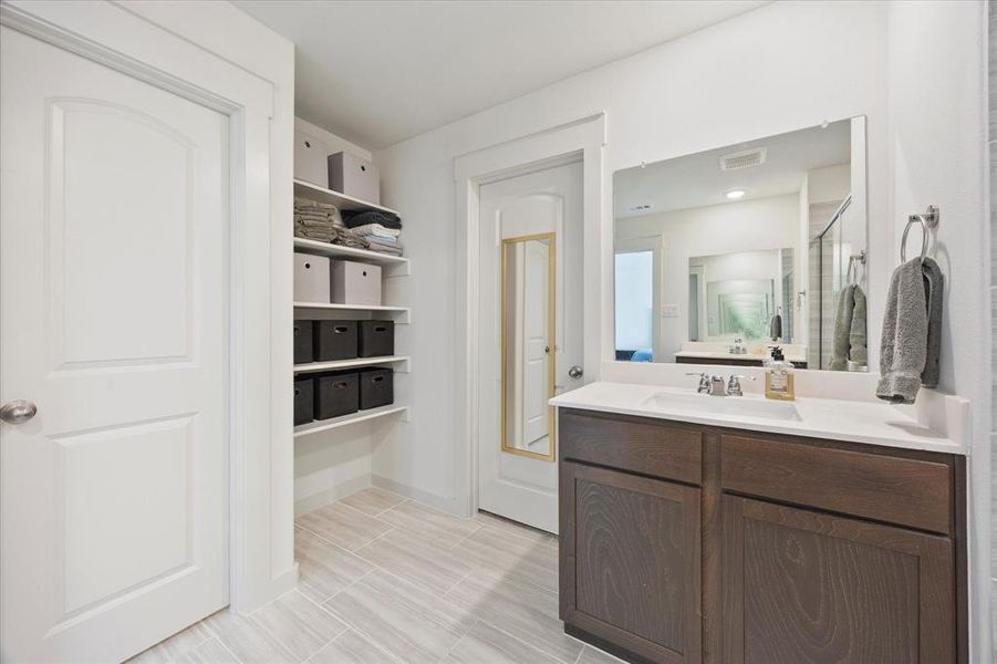 Furnished interior view inside a new home in , Forney (Image 12). Furnished interior view inside a new home in , Forney (Image 12).