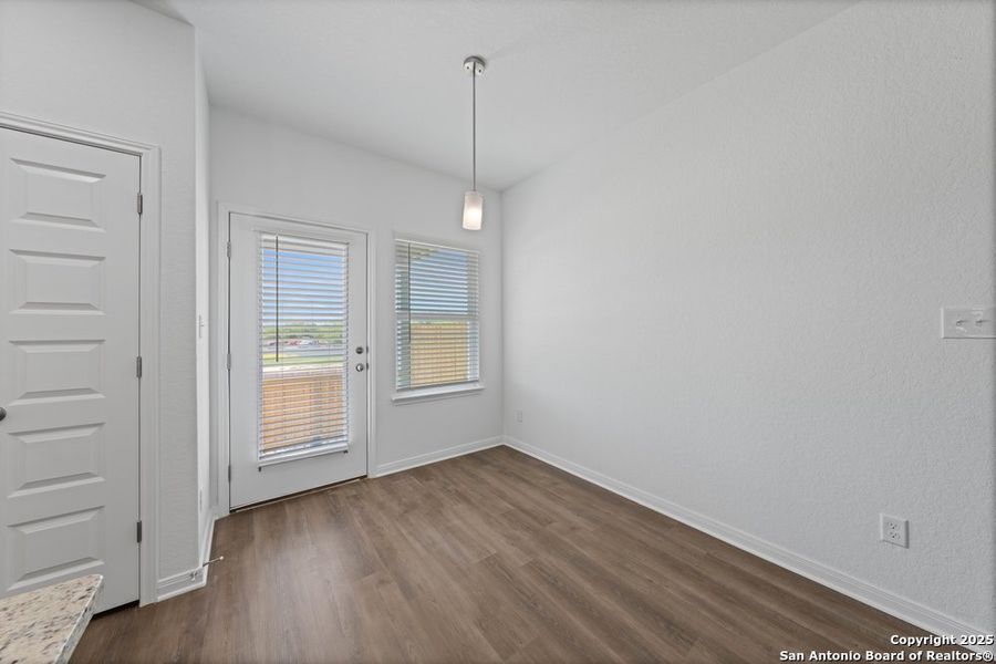 Spacious, unfurnished interior of a new home in The Preserve at Candlemeadow, San Antonio (Image 25).