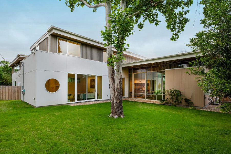 Exterior details and patio area of a home in , Austin (Image 23).