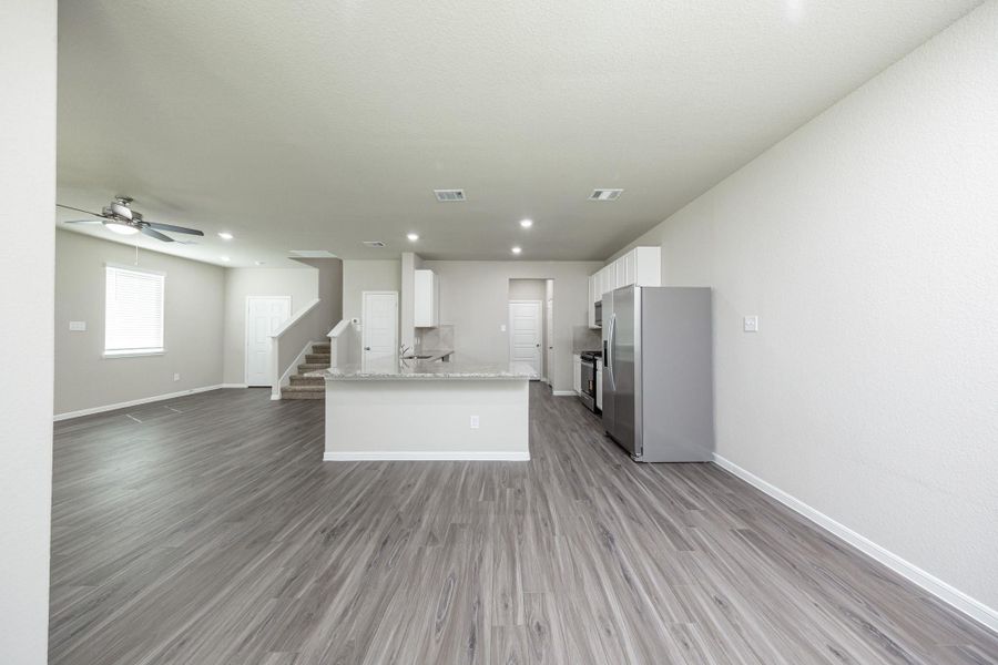 Image 21 of a home in Mackenzie Creek. Image 21 of a home in Mackenzie Creek.