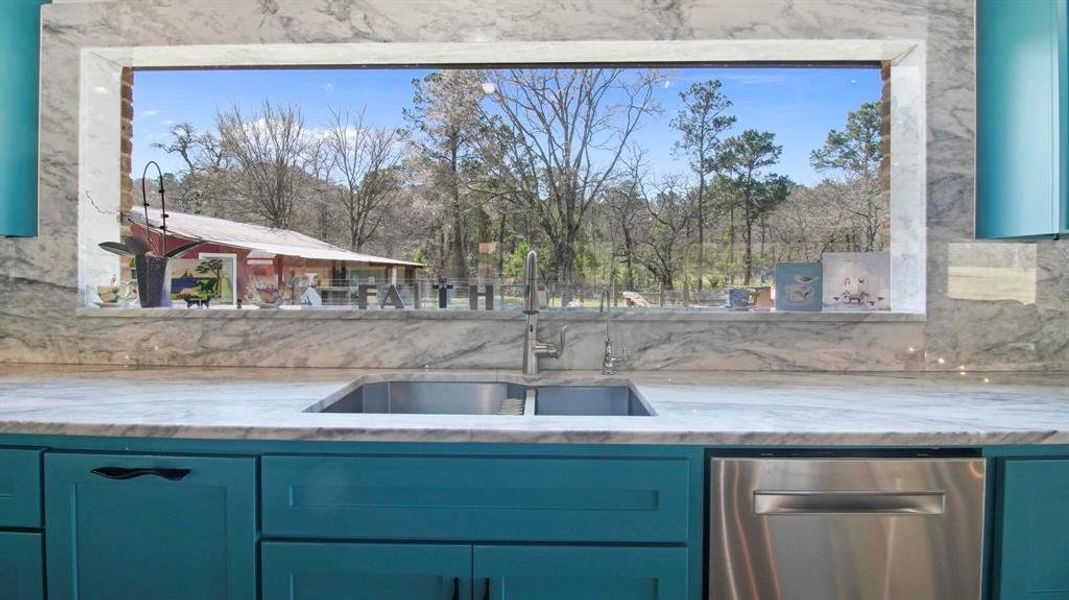 Image 37 of a home in .