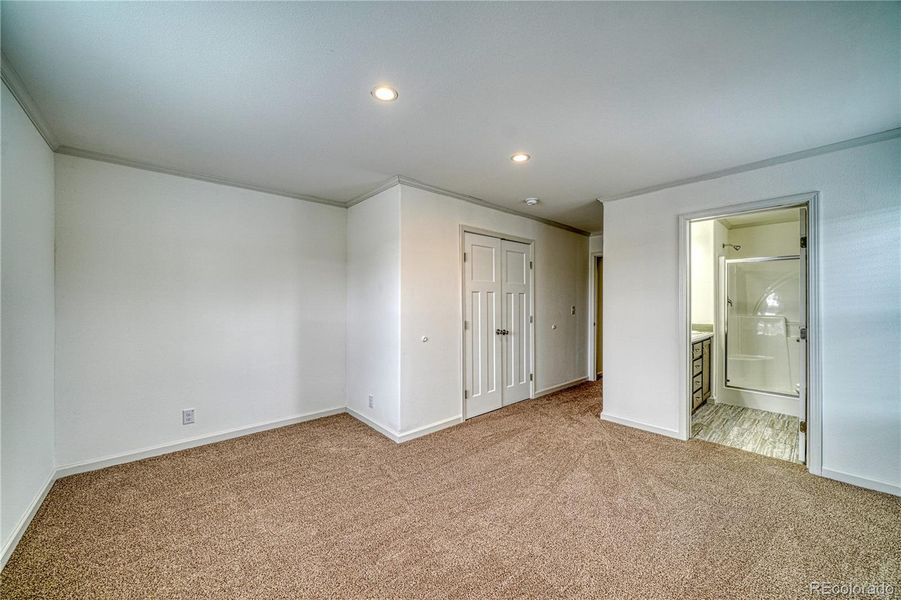 Spacious, unfurnished interior of a new home in , Leadville (Image 14).