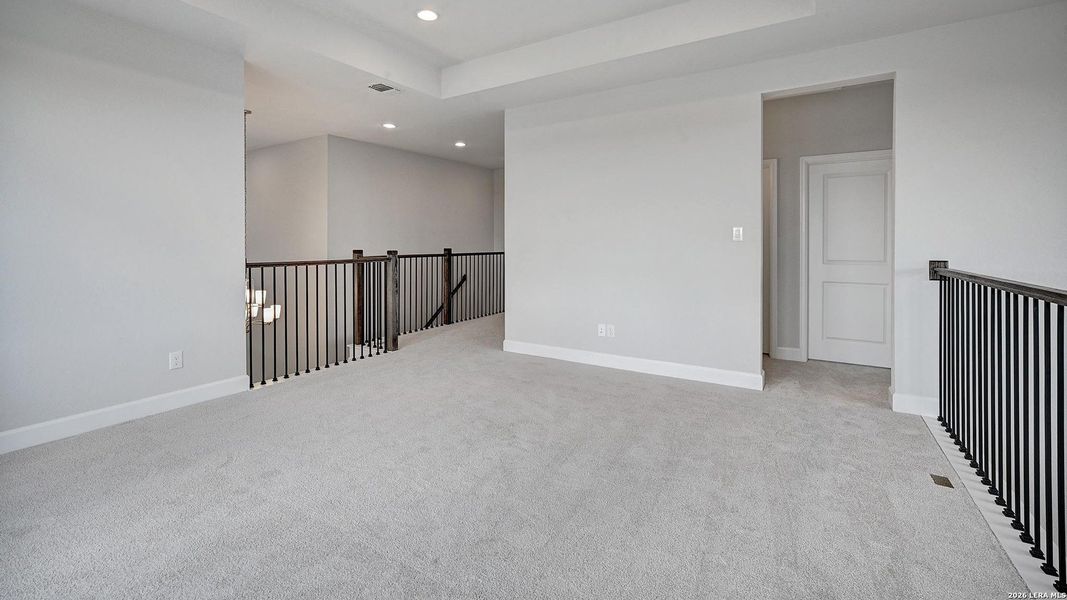 Spacious, unfurnished interior of a new home in Briggs Ranch, San Antonio (Image 19). Spacious, unfurnished interior of a new home in Briggs Ranch, San Antonio (Image 19).