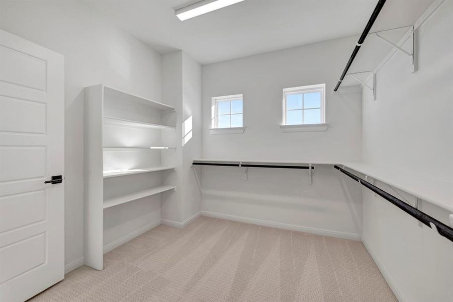 Spacious, unfurnished interior of a new home in Painted Tree Woodland West – Village, McKinney (Image 31).