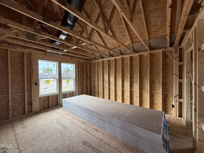 12.08.25 11 12.08.25 11