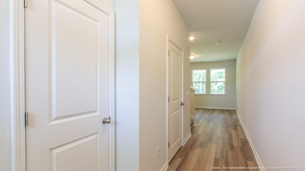 Spacious, unfurnished interior of a new home in Carolina Groves, Moncks Corner (Image 15).