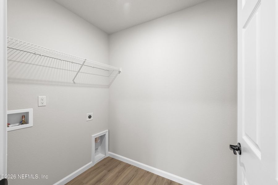 Spacious, unfurnished interior of a new home in , Jacksonville (Image 20).