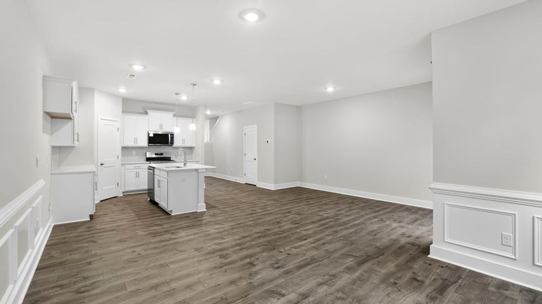 Spacious, unfurnished interior of a new home in Hidden Hills, Spartanburg (Image 21).