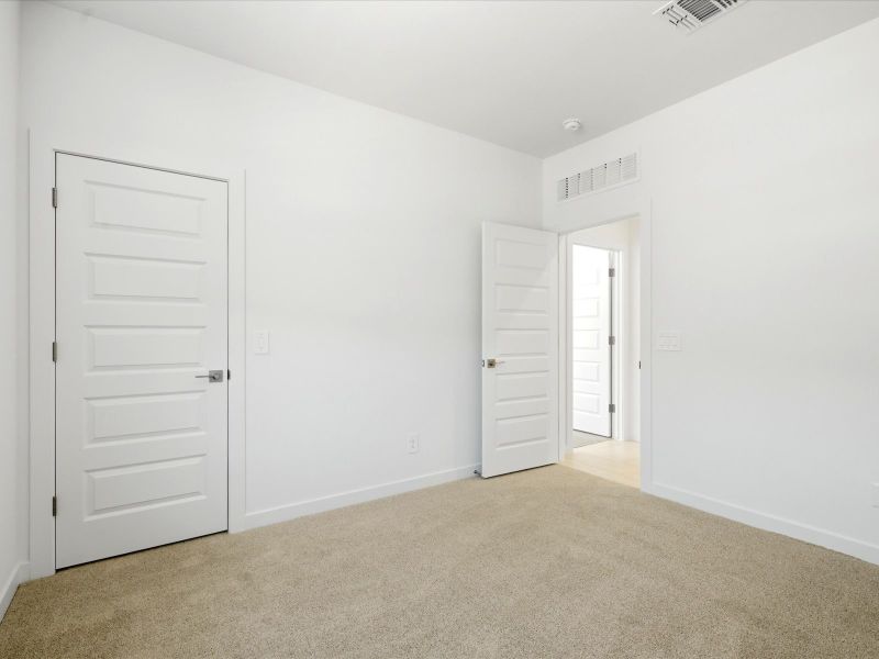 Spacious, unfurnished interior of a new home in Naranja Trails, Oro Valley (Image 15). Spacious, unfurnished interior of a new home in Naranja Trails, Oro Valley (Image 15).