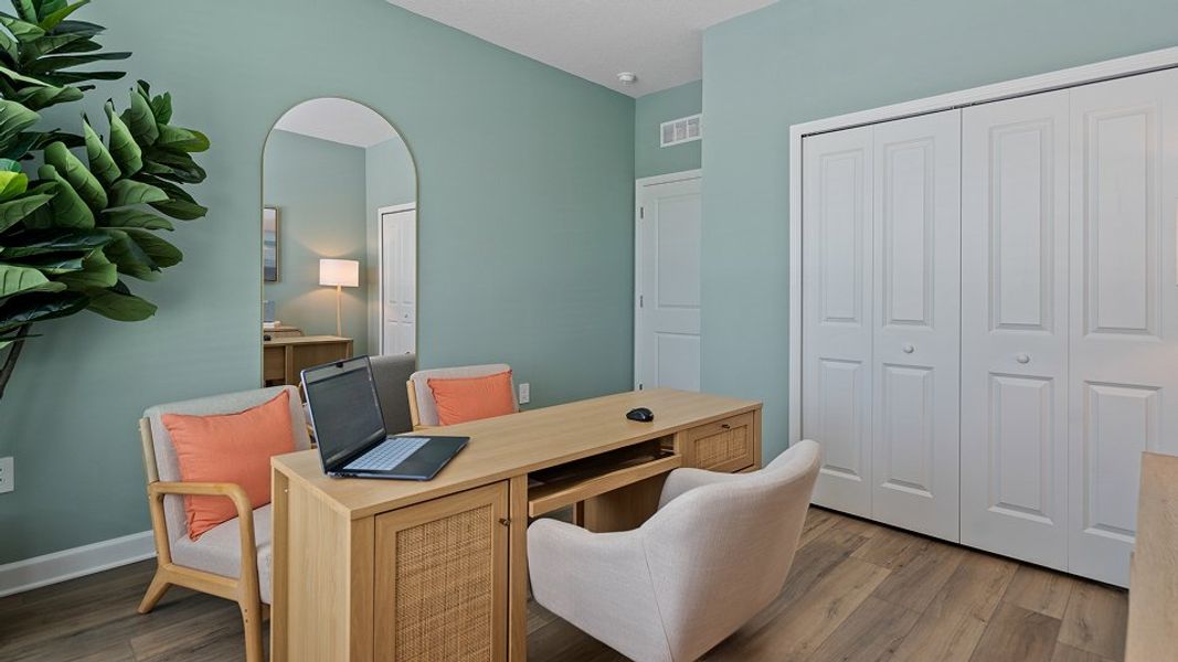 3275 Majesty Palm Bed6 2of2 F1 7 28 25