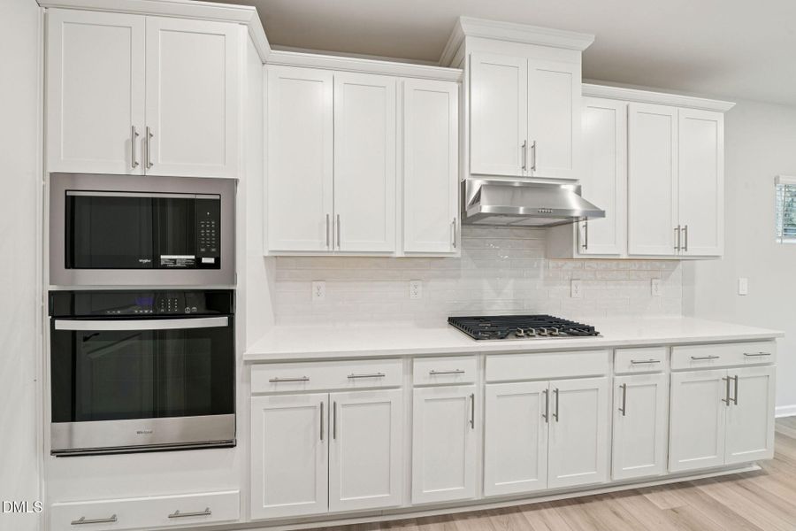 14-web-or-mls-Raleigh - Oak Manor - 137