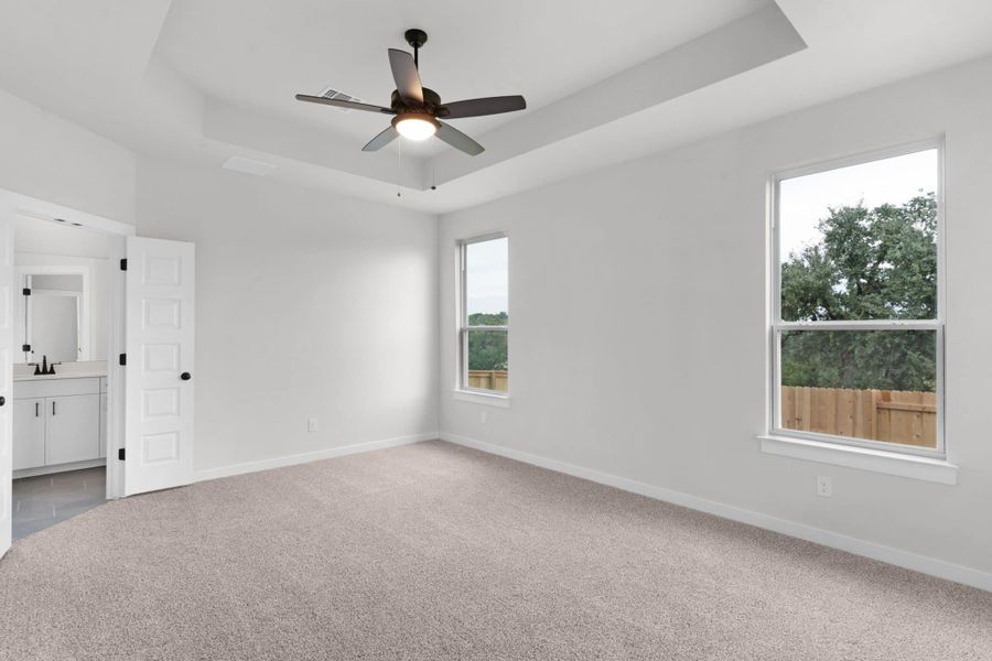 Spacious, unfurnished interior of a new home in Nolina, Georgetown (Image 14).